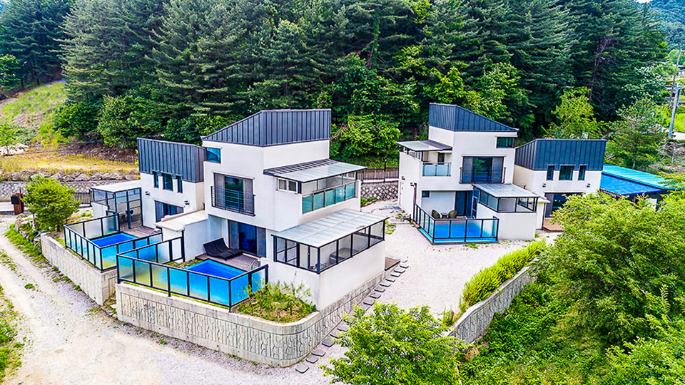 풀문펜션