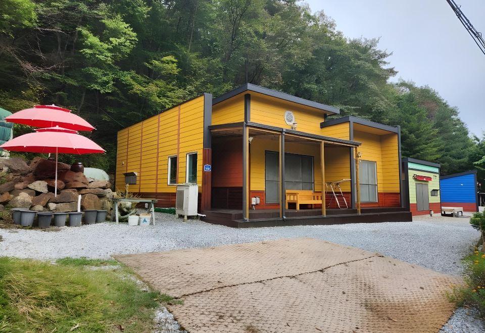 덕동달구지펜션