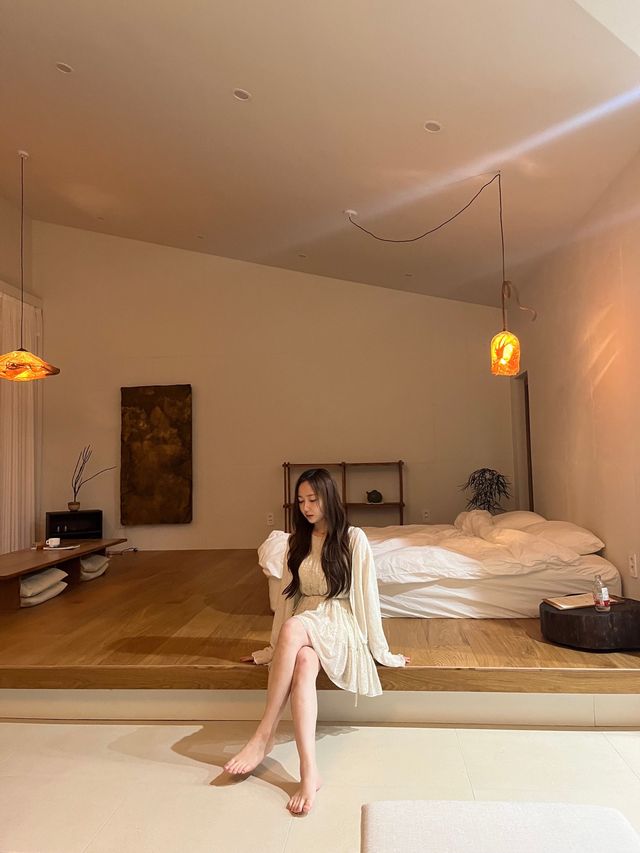 사시산색