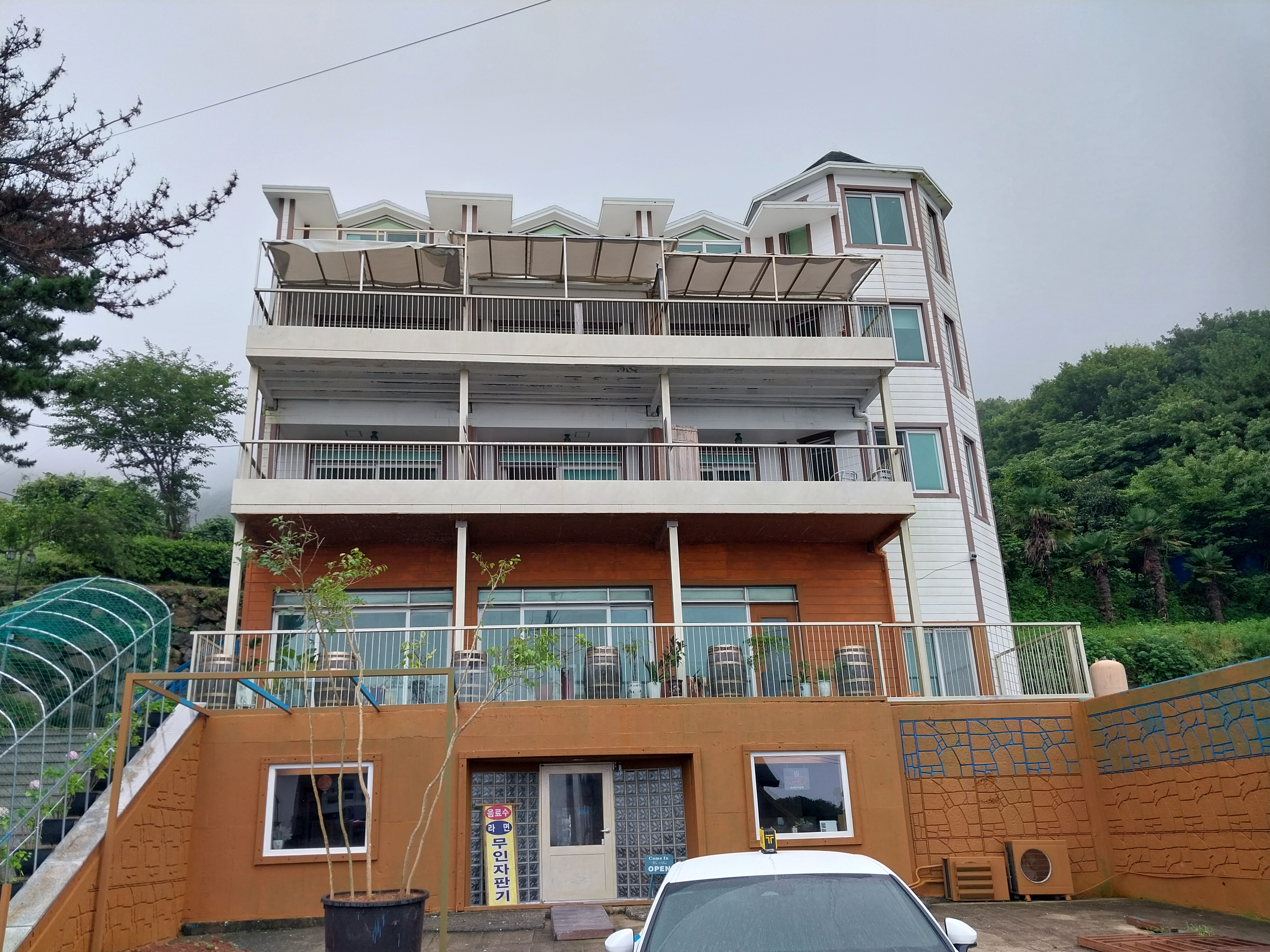 홍포망산펜션